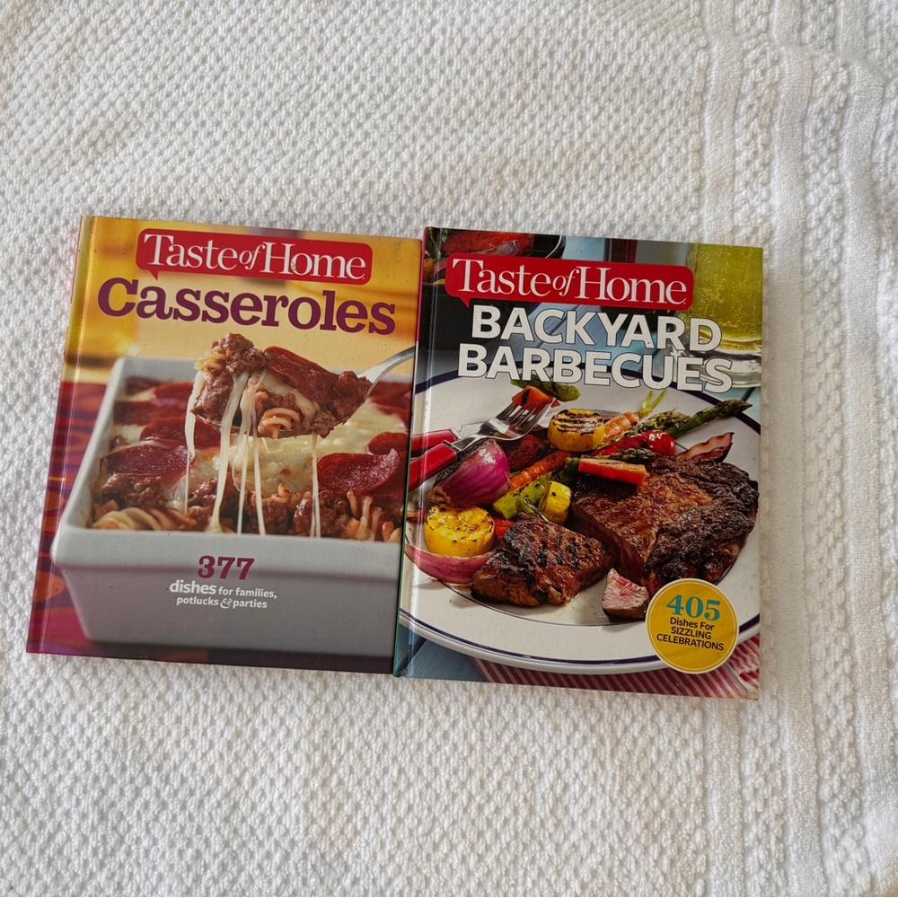 Taste of Home Cookbooks- Casseroles & Backyard Barbecues